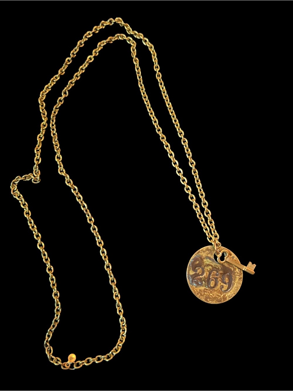 Antique Skeleton Key & Industrial Tag 269 Necklace Long Brass - Picture 3 of 3